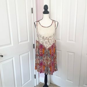Free People Intimatley lace scoop tribal paisley design racer back tunic Medium